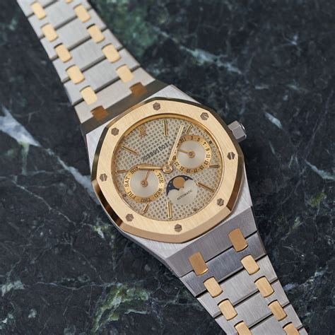 Audemars Piguet Royal Oak Day Date 25594SA 